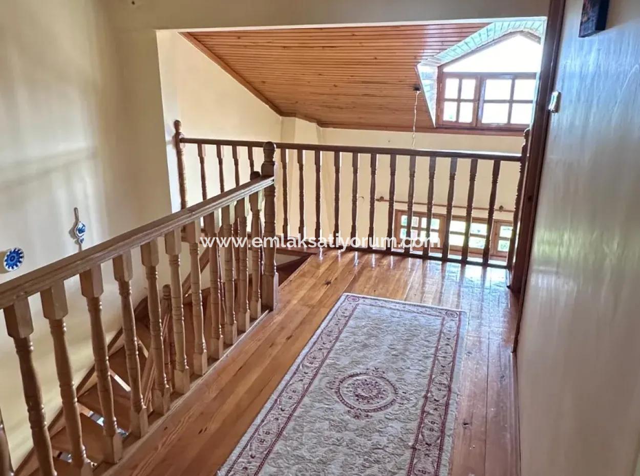 Sakarya Hendek'te Yüzme Havuzlu Tripleks 3+1 Villa Satılık Yada Takas