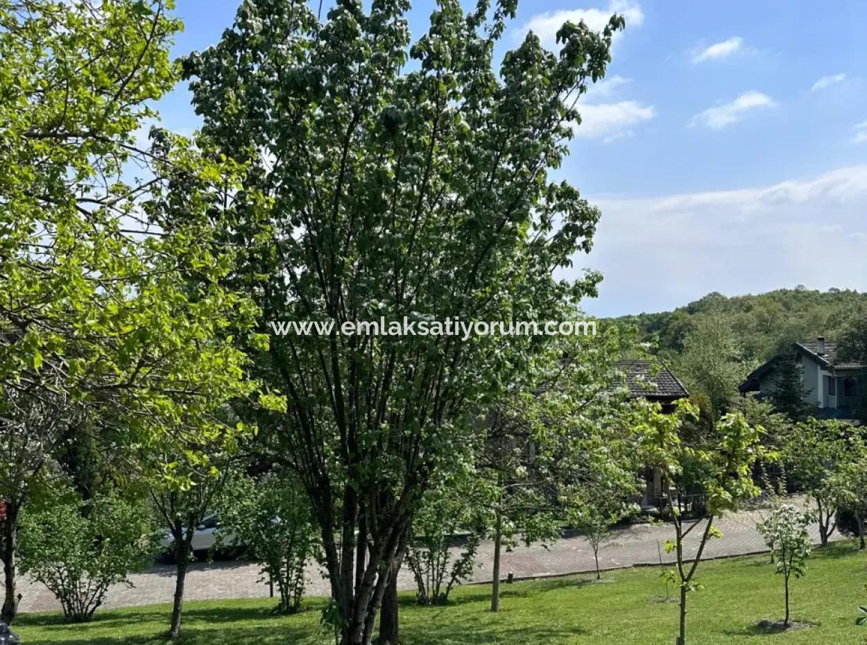 Sakarya Hendek'te Yüzme Havuzlu Tripleks 3+1 Villa Satılık Yada Takas