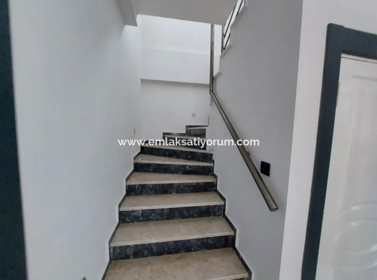Muğla Dalyanda Site İçinde Sıfır Müstakil Yüzme Havuzlu Eşyalı Dubleks Kiralık