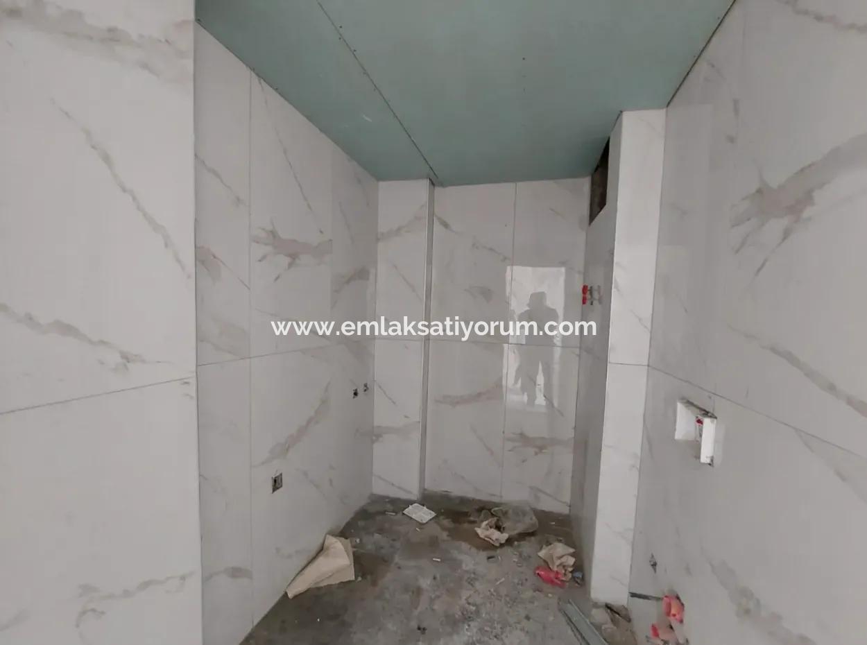 Dalamanda  1+1 , 55 M2  Daire Satılık