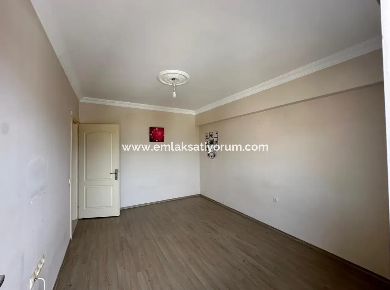 Ortaca Da 3+1 Bulvara Cephe Daire Kiralık