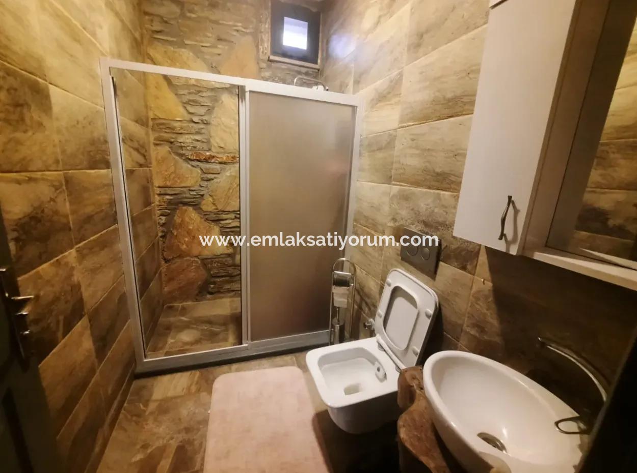 Muğla Dalyan Gökbelde Deniz Manzaralı, Yüzme Havuzlu, 1800 M2 Arazide 2+1  Eşyalı Taş Ev Kiralık