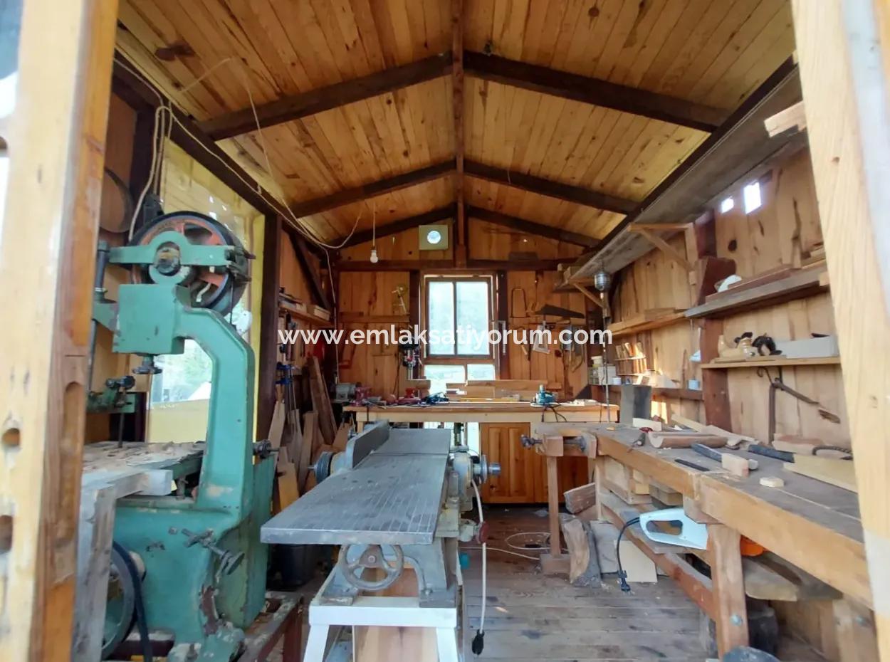 Köyceğiz Çandırda Dalyan Kanalına Yakın 15 000 M2 Müstakil Arazide Tek Katlı Ev Satılık