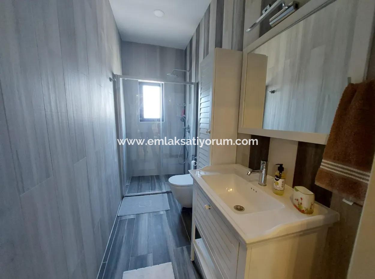 Muğla Dalyanda Kanala Sıfır 2.600 M2 Müstakil Arsada 8 Adet Sıfır Villa Turizm İşletme İçin Kiralık