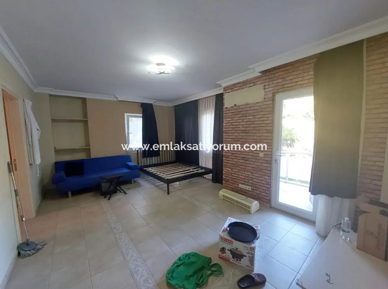 Muğla Dalyanda 2+1, Yüzme Havuzlu Çatı Dubleks Eşyalı Veya Eşyasız Kiralık