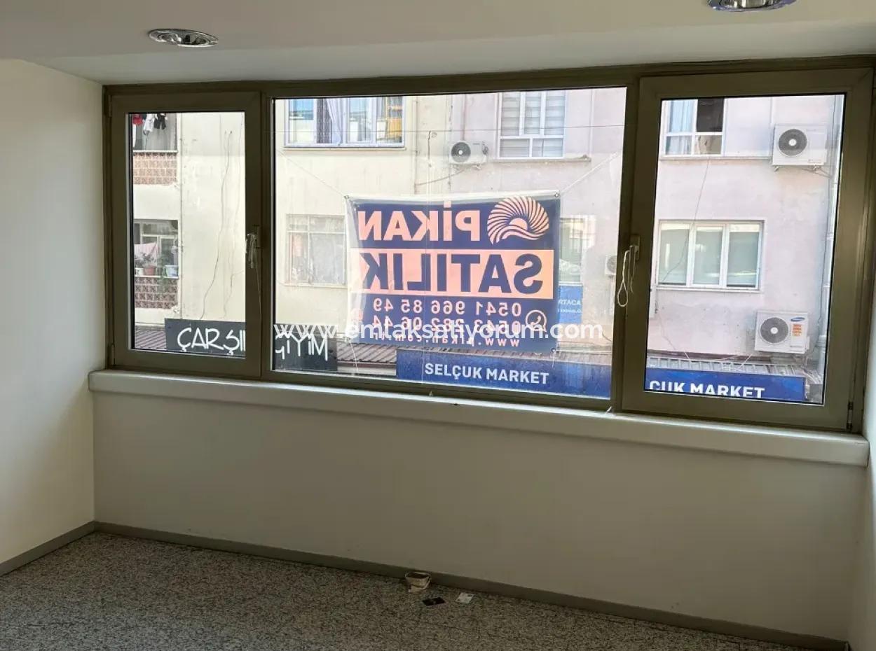 Merkezi Konumda 262 M2 %100 Ticari İmarlı Arsa Satılık