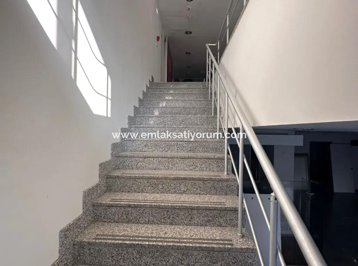 Merkezi Konumda 262 M2 %100 Ticari İmarlı Arsa Satılık