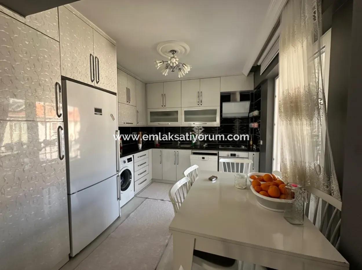 Cumhuriyet De 3+1 3. Kat Daire Satılık