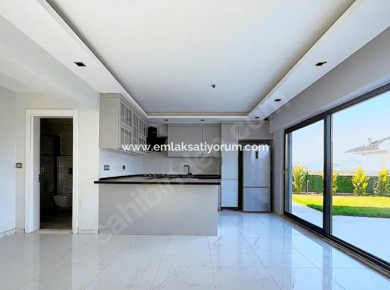 Ortaca Sarıgerme'de Eşyalı Lüks Tripleks Villalar