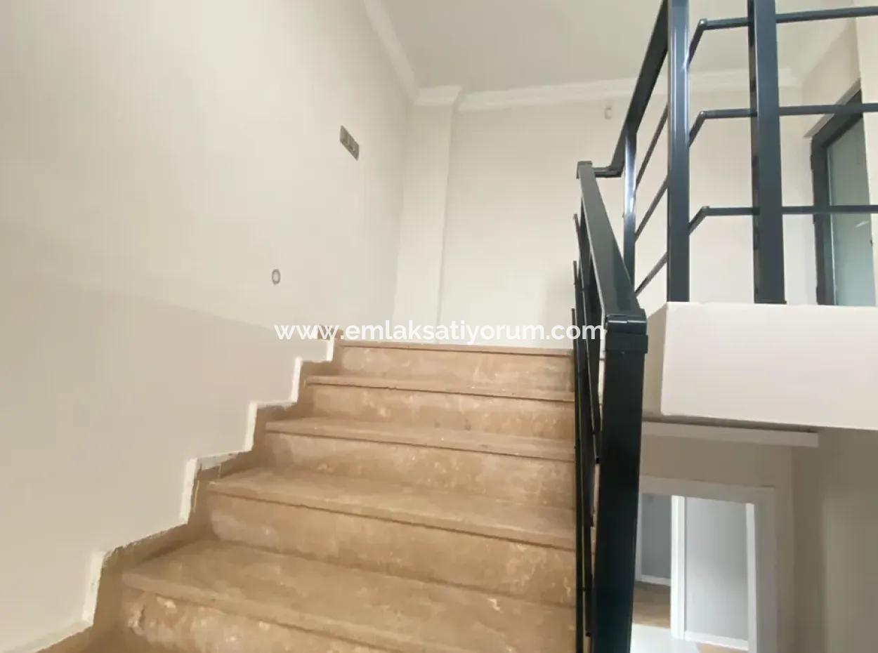 Ortaca Sarıgerme De 415 M2 Arsa İçerisinde, Eşyalı 4+1 Villa  Kiralık