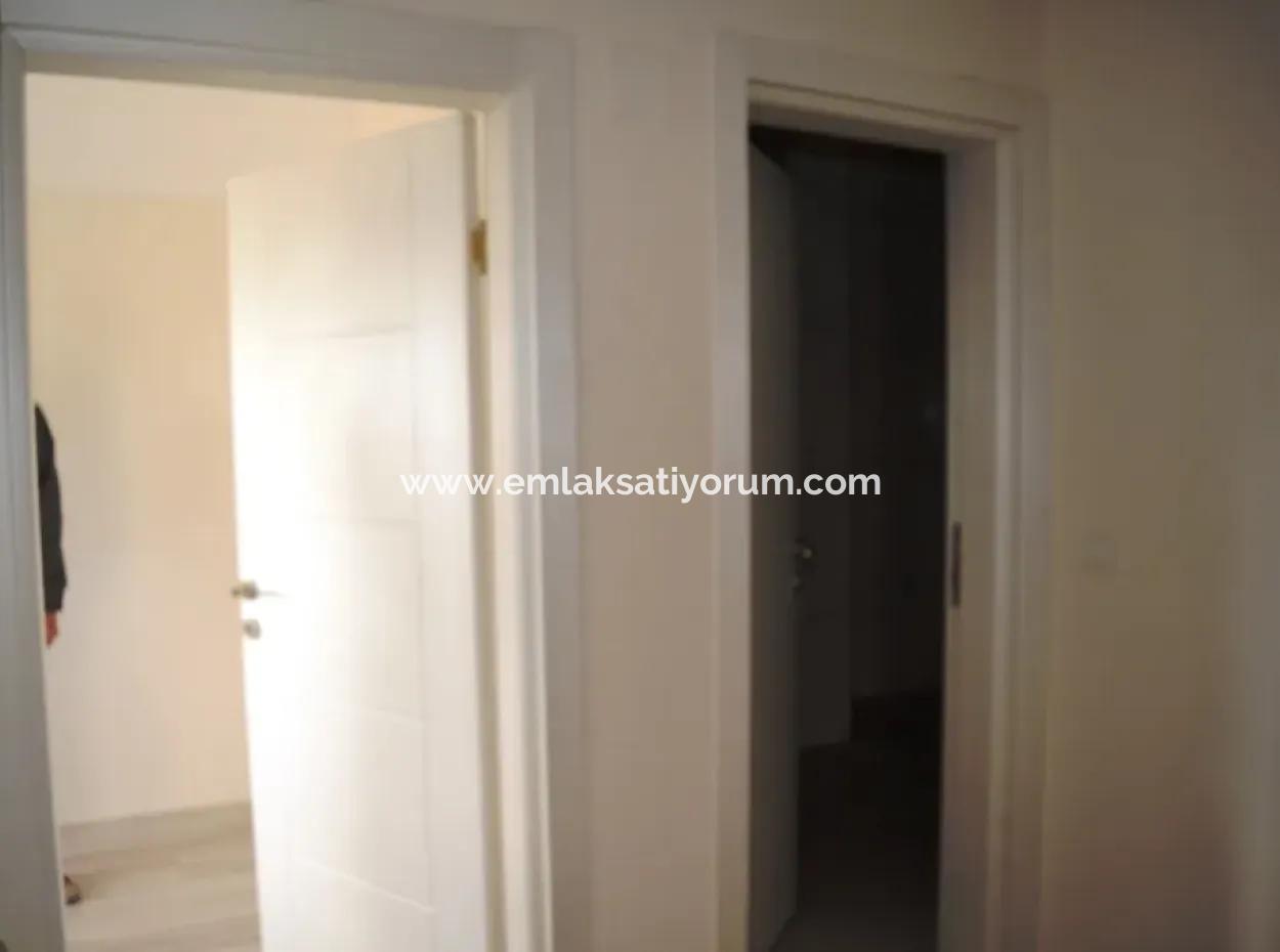 Köyceğiz İş Merkezinde Satılık Sıfır Dükkan