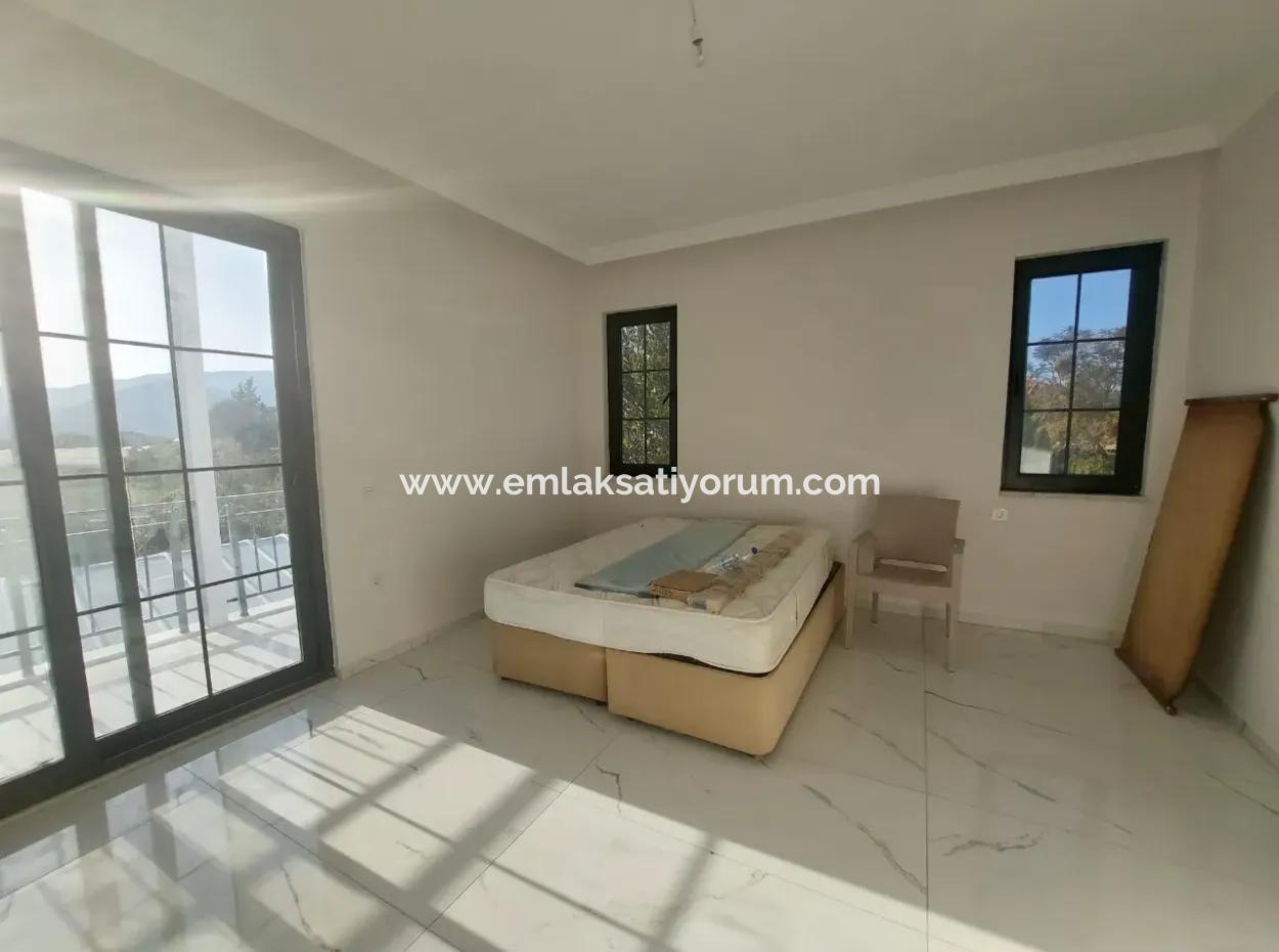 Dalyanda 140 M2 3+1, Yerden Isıtmalı Yeni Daire Eşyasız Kiralık