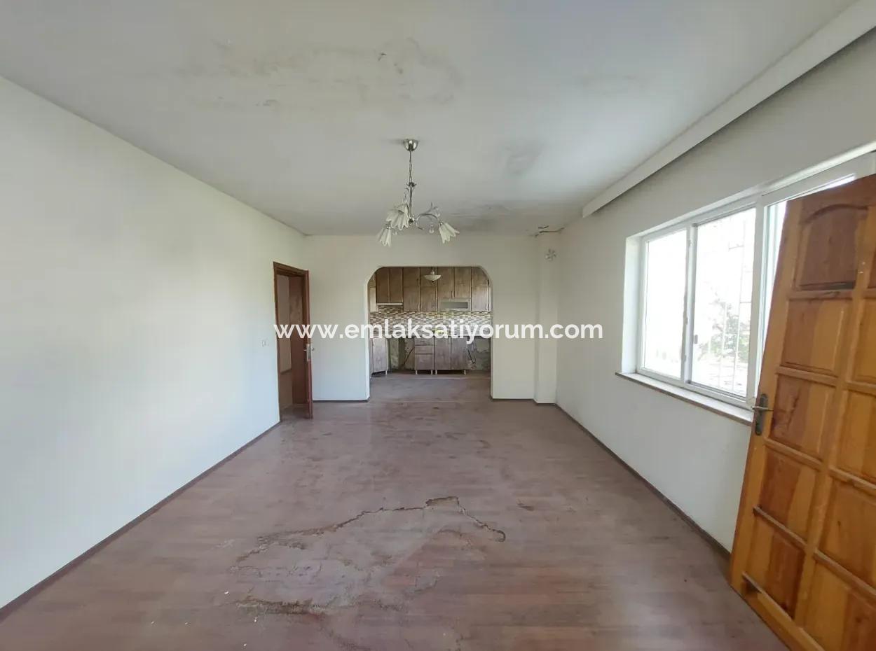 Ortaca Cumhuriyetde 508 M2  İmarlı Arsa Ve Müstakil Ev Satılık