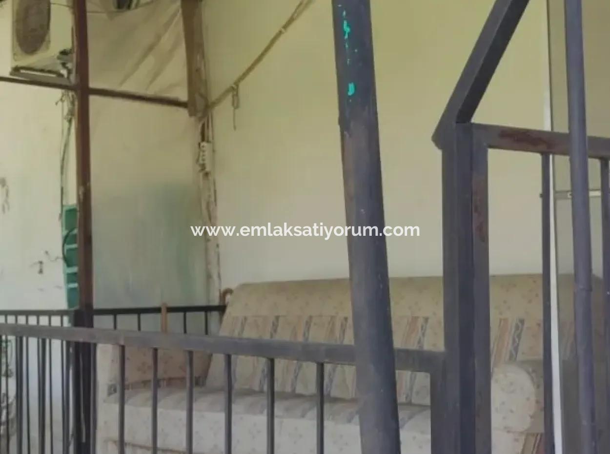Muğla Köyceğiz Gülpınarda  Köyceğiz Gölüne Yakın Bahçeli Kargir  Köy Evi Satılık