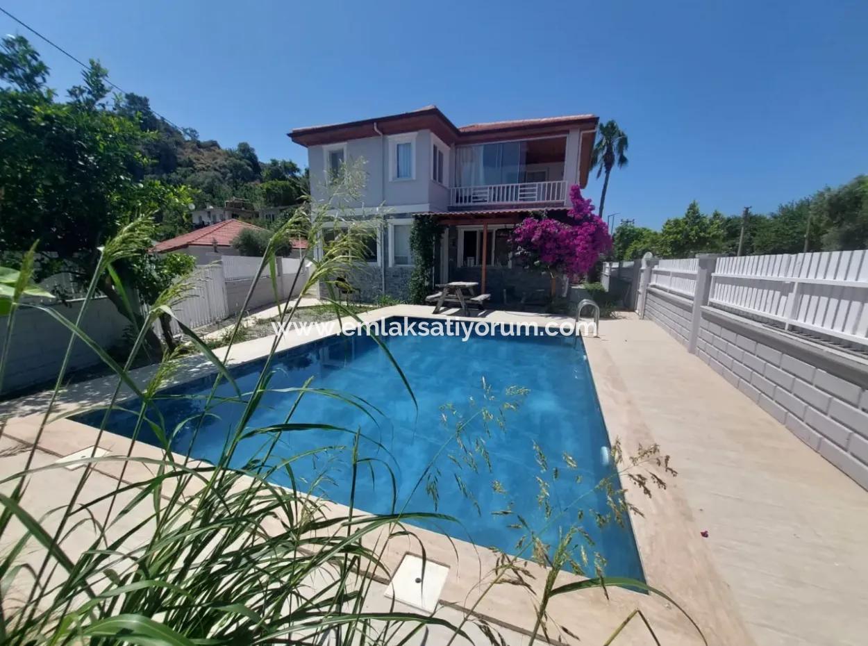 Mugla Dalyan Da 500 M2 Müstakil Arsada, Eşyalı 2 Daire 220 M2 Komple Kiralık