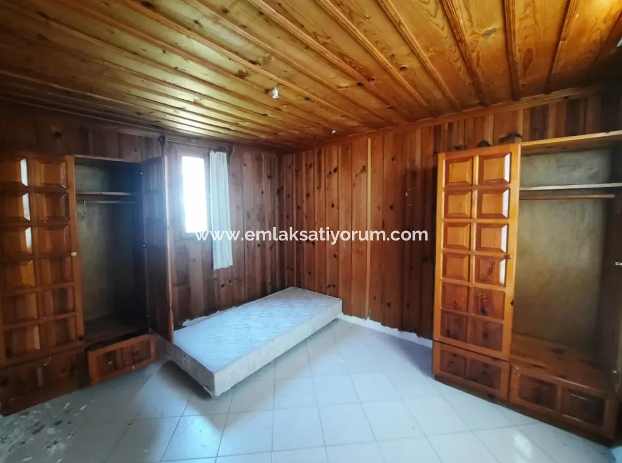Muğla Ortaca Dalyan’da Yüzme Havuzlu 3+1, Ve  1+1 Eşyasız Villa Kiralık