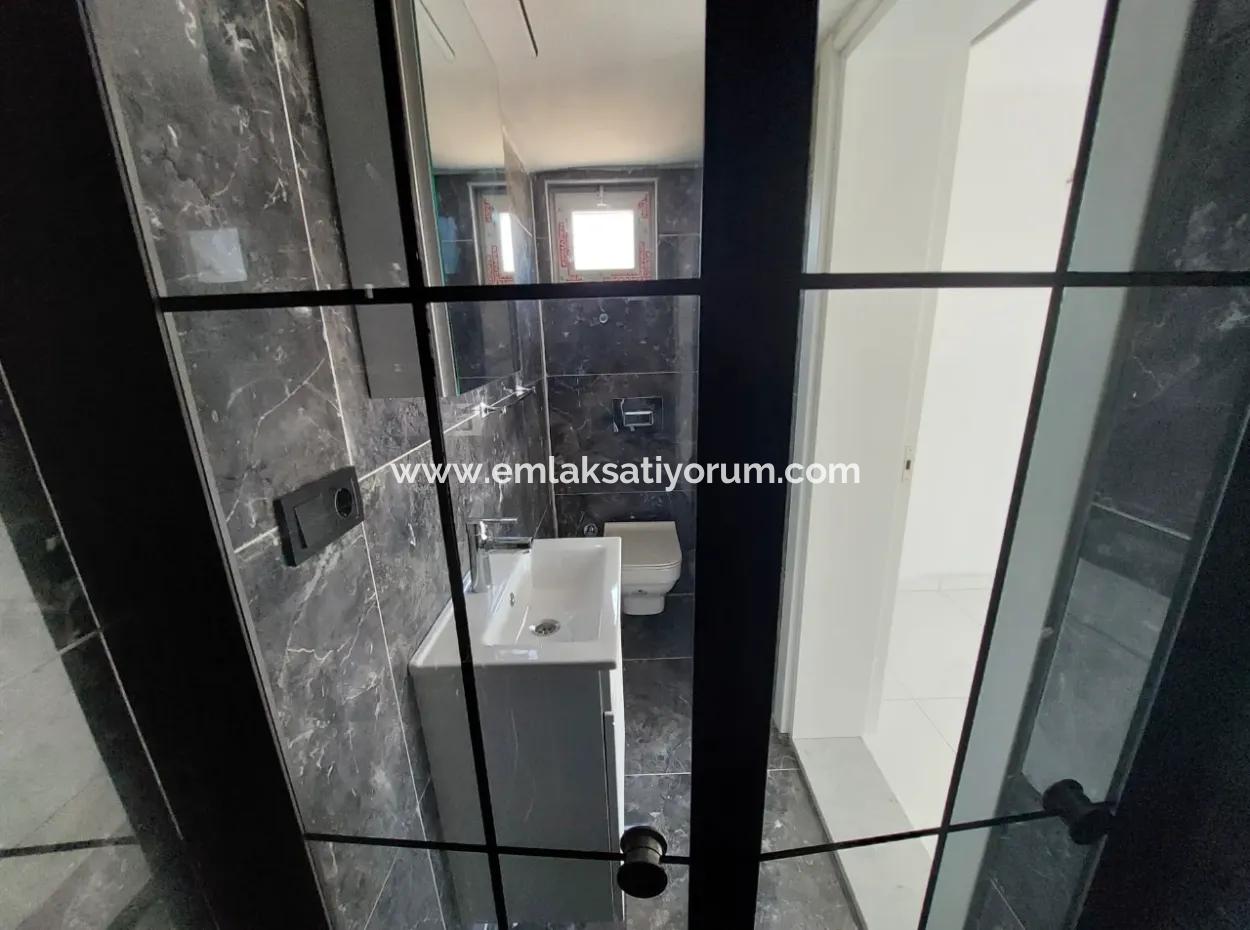 Muğla Ortaca Eskiköy’de  Doğanın Ortasında Huzurlu Bir Yaşam İçin İdeal 2+1 Tek Katlı Ev Kiralık.