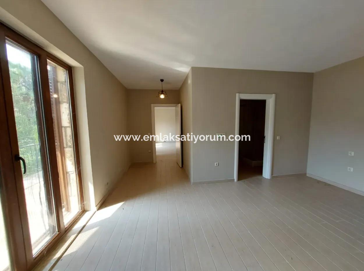 Muğla Dalyan’da Turizm Yatırımına Uygun 3.500 M² Arazide Evler Satılık