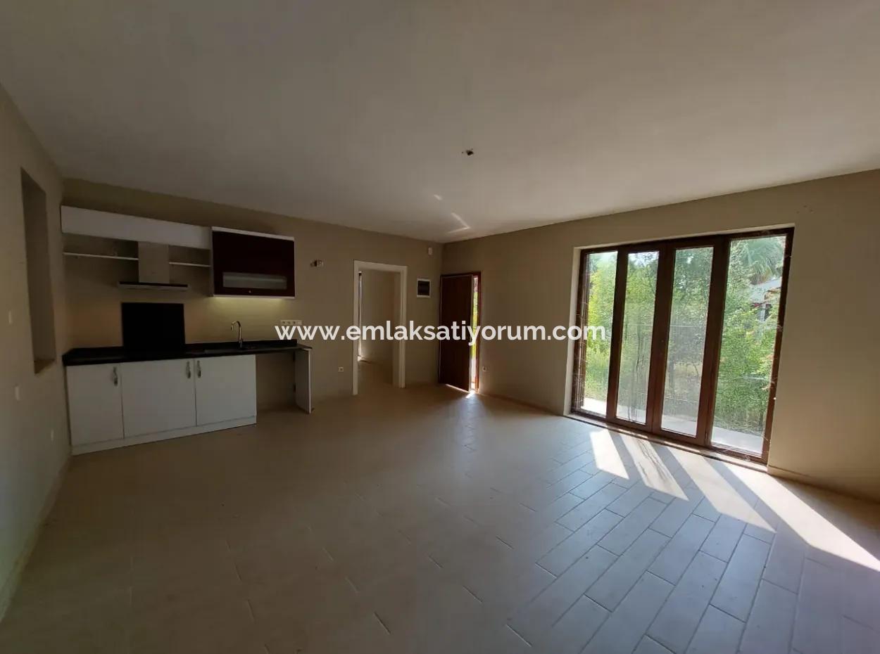 Muğla Dalyan’da Turizm Yatırımına Uygun 3.500 M² Arazide Evler Satılık