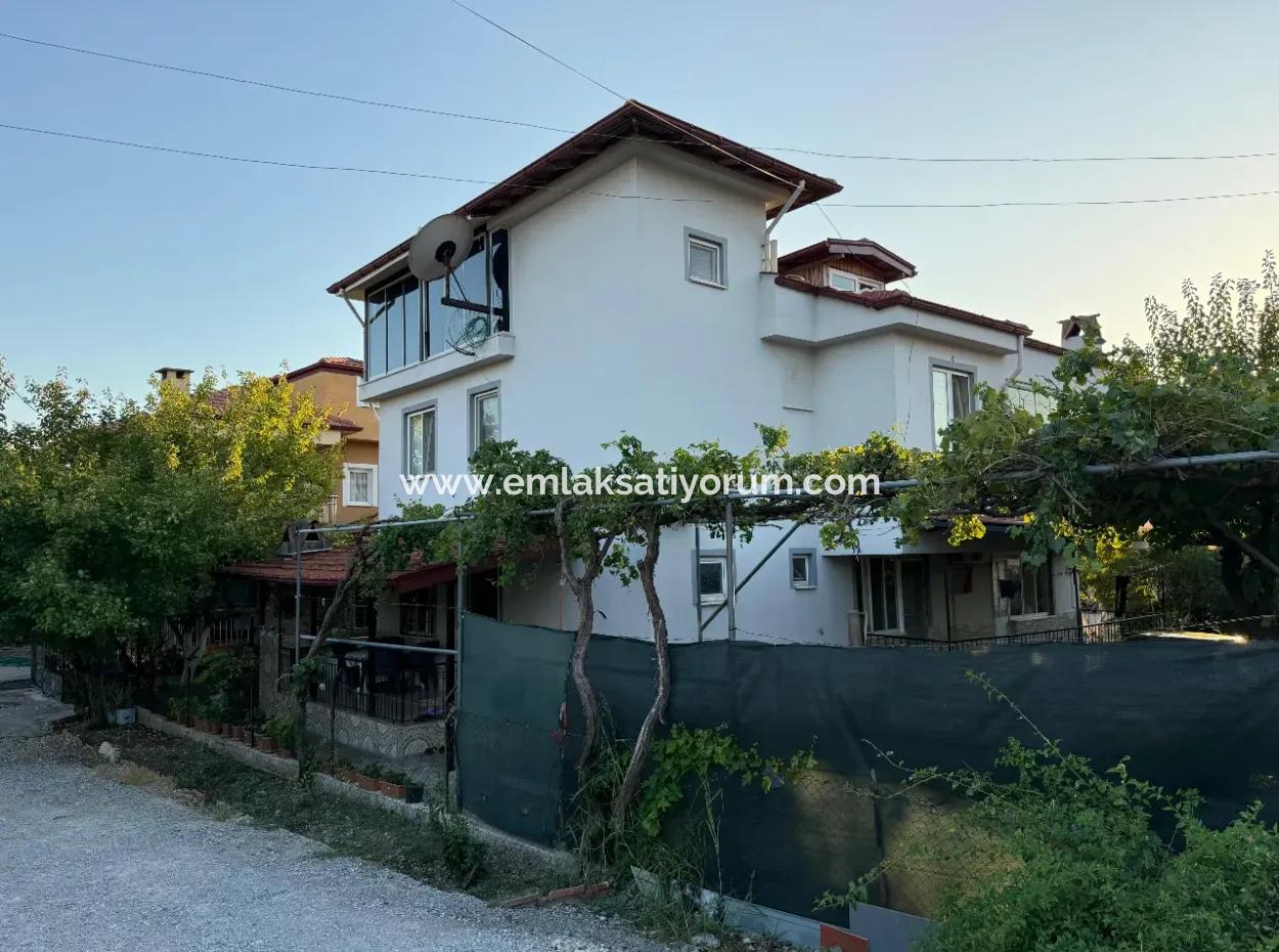 Ortacada Dalyan Yoluna Sıfır Müstakil 2,5 Katlı Bina Satılık.