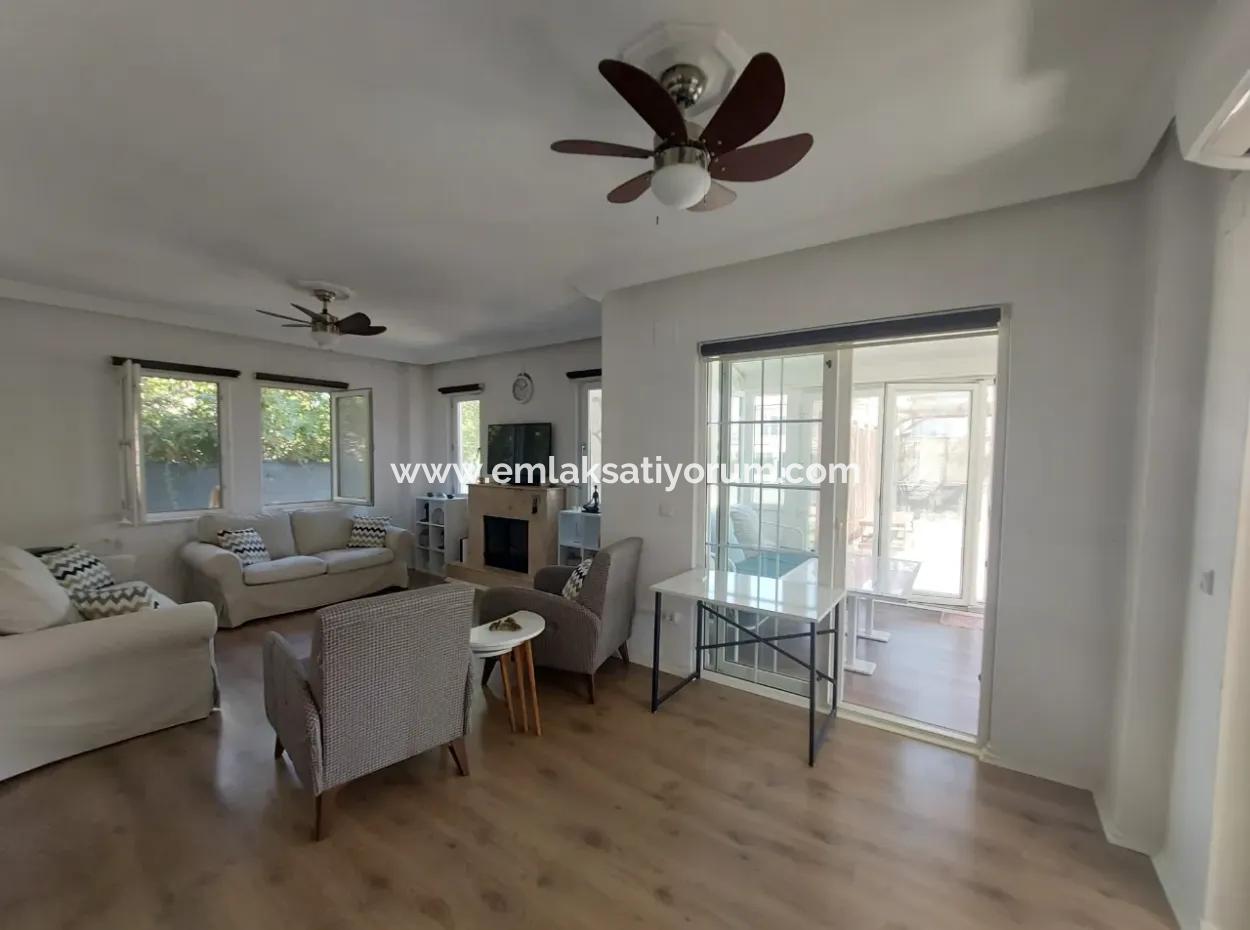 Dalyan’da  Müstakil Yüzme Havuzlu Eşyalı 3+1 Kış Balkonu Villa Kiralık