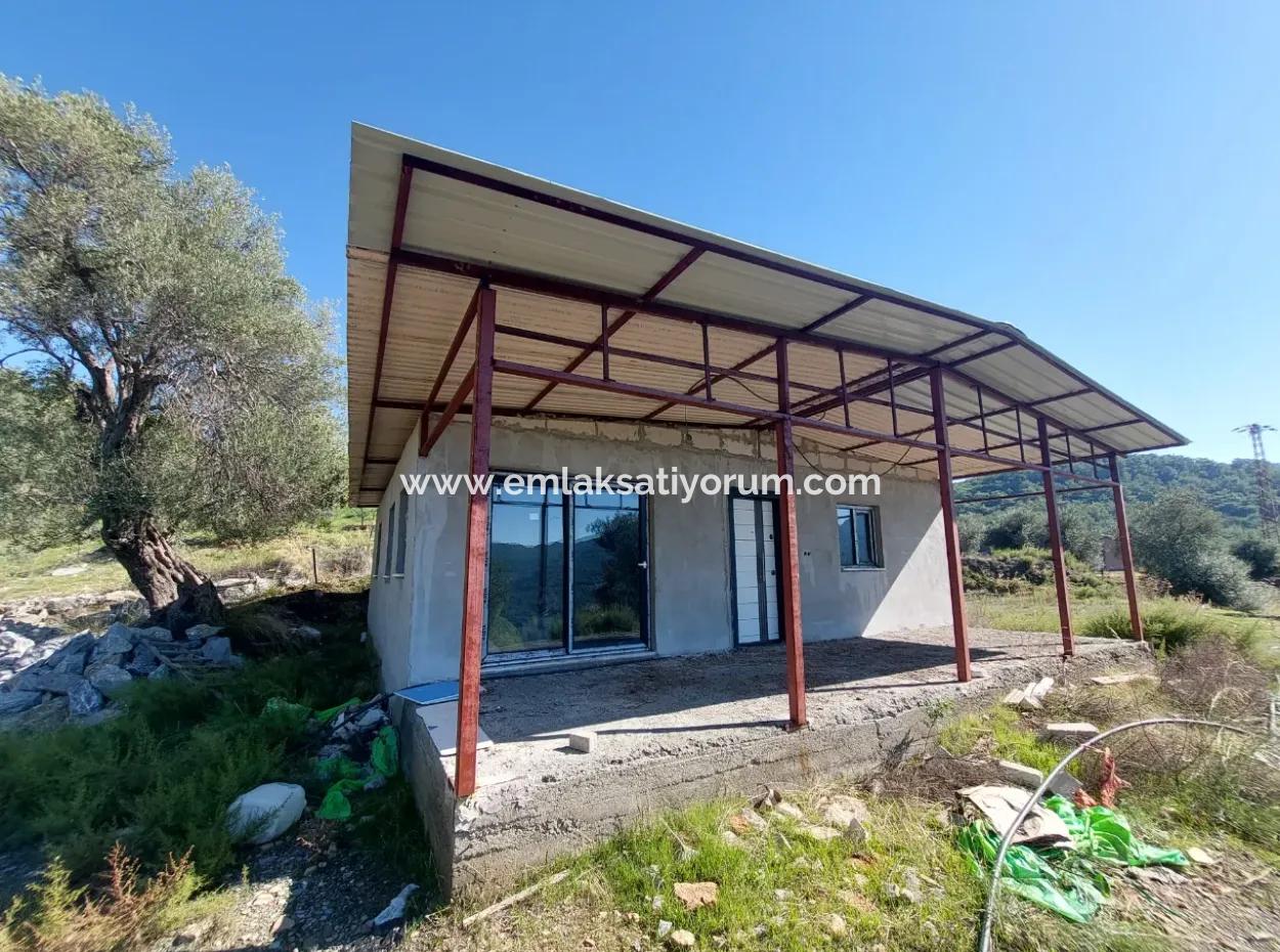 Ortaca Gökbel De  763 M2 Arazide, Kaba İnşaat 70 M2, 2+1 Prefabrik Ev Satılık