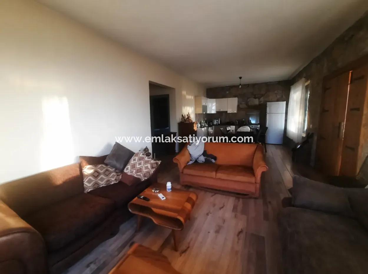 Muğla Dalyan Gökbelde Deniz Manzaralı, Yüzme Havuzlu, 1800 M2 Arazide 2+1  Eşyalı Taş Ev Satılık