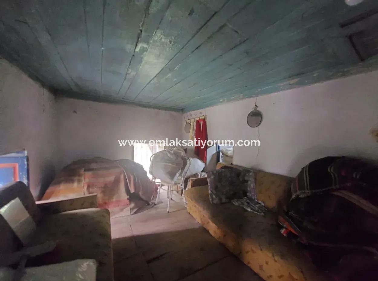 Muğla Fethiye İnlice’de Doğa İçinde Satılık Tapulu Köy Evi