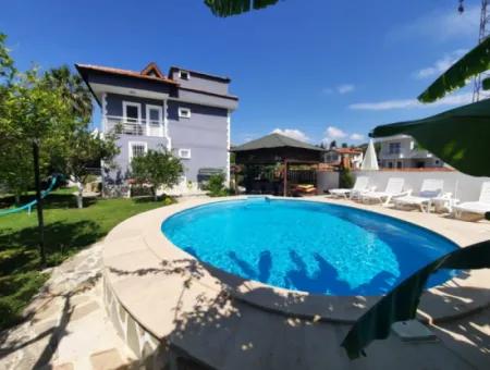Muğla Dalyanda Yüzme Havuzlu 4+1 Müstakil Villa Günlük- Haftalık Kiralık