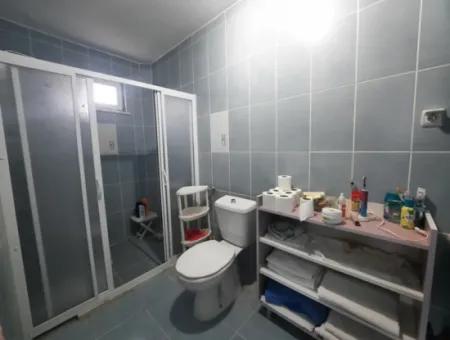 Köyceğiz Zeytinalanında 1700 M2 Arsada 200 M2 Göl Manzaralı Villa Satılık