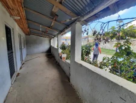 Denizli Acıpayam Olukbaşı Köyünde Yola Sıfır Satılık Köy Evi Araç  Veya Emlak Takas Olabilir