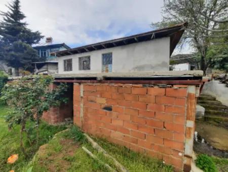 Denizli Acıpayam Olukbaşı Köyünde Yola Sıfır Satılık Köy Evi Araç  Veya Emlak Takas Olabilir