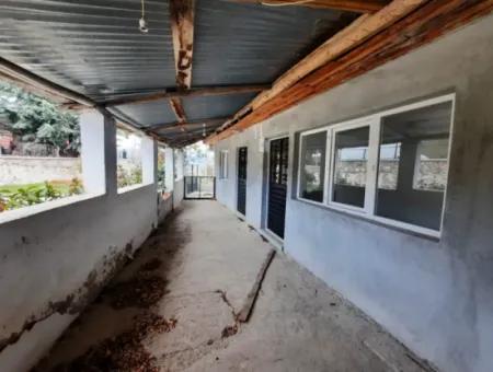 Denizli Acıpayam Olukbaşı Köyünde Yola Sıfır Satılık Köy Evi Araç  Veya Emlak Takas Olabilir