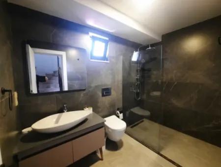 Muğla Dalyan Da Satılık Yüzme Havuzlu Sıfır, Eşyalı 5+1 Lüks Villa