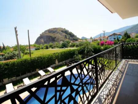 Muğla Ortaca Dalyan’da 770 M² Arsada 5+1 Havuzlu Müstakil Lüks Villa Satılık