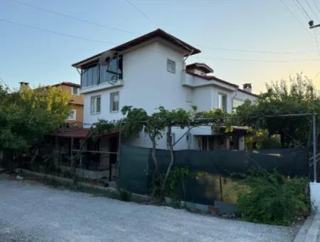 Ortacada Dalyan Yoluna Sıfır Müstakil 2,5 Katlı Bina Satılık.