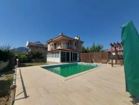 Dalyan’da  Müstakil Yüzme Havuzlu Eşyalı 3+1 Kış Balkonu Villa Kiralık