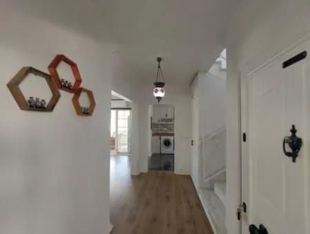 Dalyan’da  Müstakil Yüzme Havuzlu Eşyalı 3+1 Kış Balkonu Villa Kiralık
