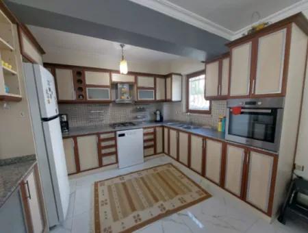 Dalyan Merkezde 5+1 Satılık Triplex Villa