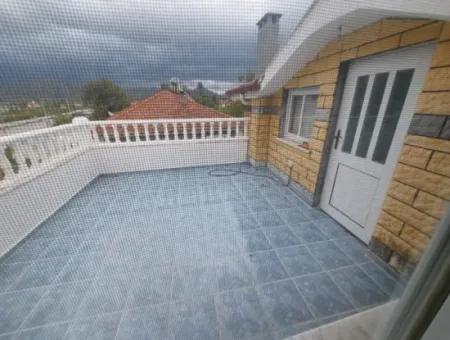 Muğla Ortaca Kemaliye De Geniş Ve Ferah  2+1 Çatı Katı  Daire Eşyasız Kiralık