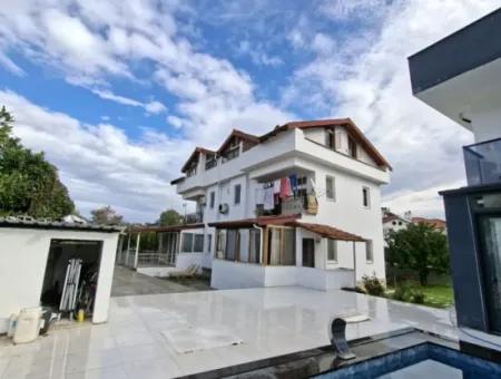 Muğla Ortaca Dalyan 1+1  Eşyasız Yüzme Havuzlu Çatı Katı Daire Yıllık Kiralık